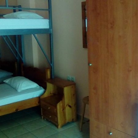 Constantinos Budget Beds خانيا المظهر الخارجي الصورة